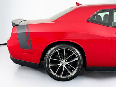 Used 2016 Dodge Challenger R/T Scat Pack w/ Leather Interior Group image 46