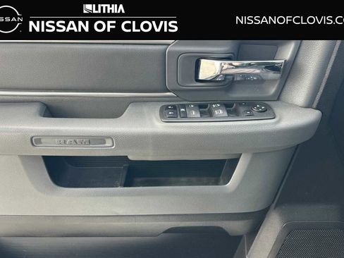 Used 2015 RAM 1500 Classic SLT image 1