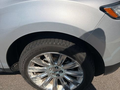 Used 2015 Lincoln MKX AWD w/ Equipment Group 102A image 9