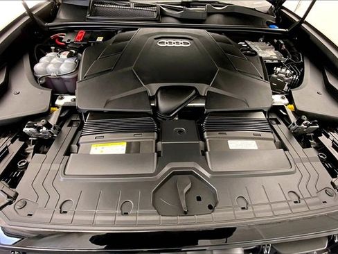 Certified 2025 Audi Q8 Premium Plus image 10