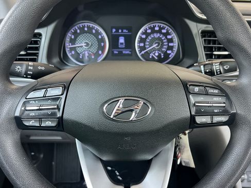 Used 2020 Hyundai Elantra SEL FWD image 22
