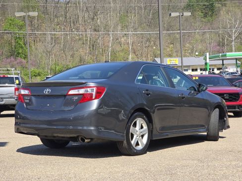 Used 2013 Toyota Camry SE w/ Convenience Pkg image 12