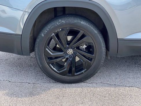 Used 2023 Volkswagen Atlas SE AWD/4WD image 9