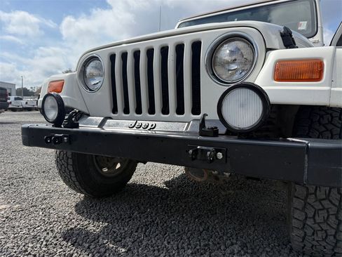 Used 1999 Jeep Wrangler Sahara image 28