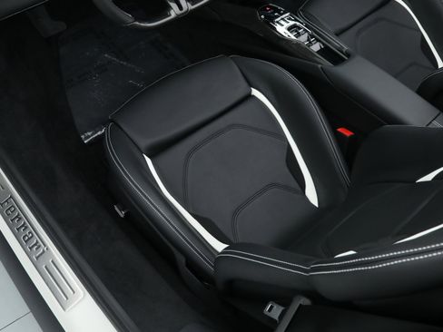 Certified 2025 Ferrari 296 GTS RWD image 45