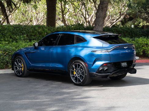 Used 2023 Aston Martin DBX 707 image 4