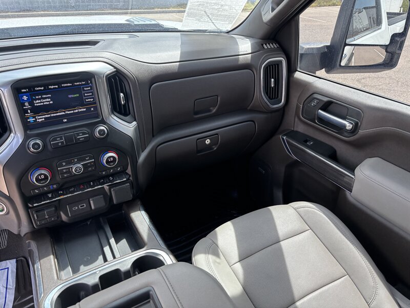Used 2022 Chevrolet Silverado 2500 LTZ w/ LTZ Plus Package AWD/4WD image 28