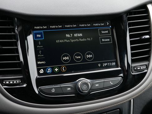 Used 2019 Chevrolet Trax LT w/ LPO, Cargo Package image 22