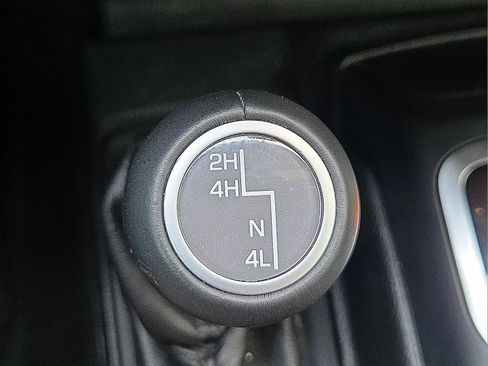 Used 2021 Jeep Wrangler Unlimited Sahara AWD/4WD image 17