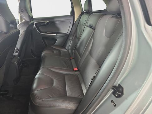Used 2013 Volvo XC60 T6 AWD/4WD image 17