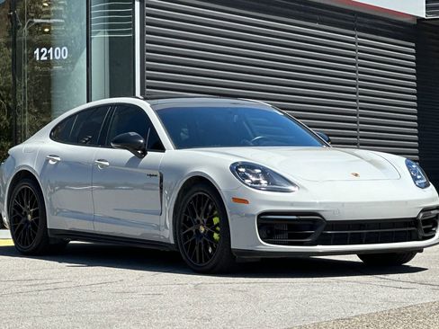 Certified 2022 Porsche Panamera 4S AWD/4WD image 10
