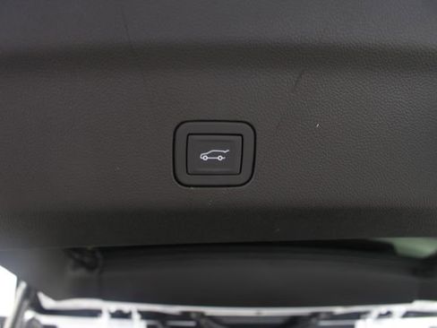 New 2026 GMC Yukon XL Denali Ultimate image 25