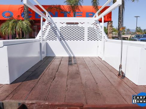 Used 2016 RAM 5500 Tradesman w/ Chrome Appearance Group image 12