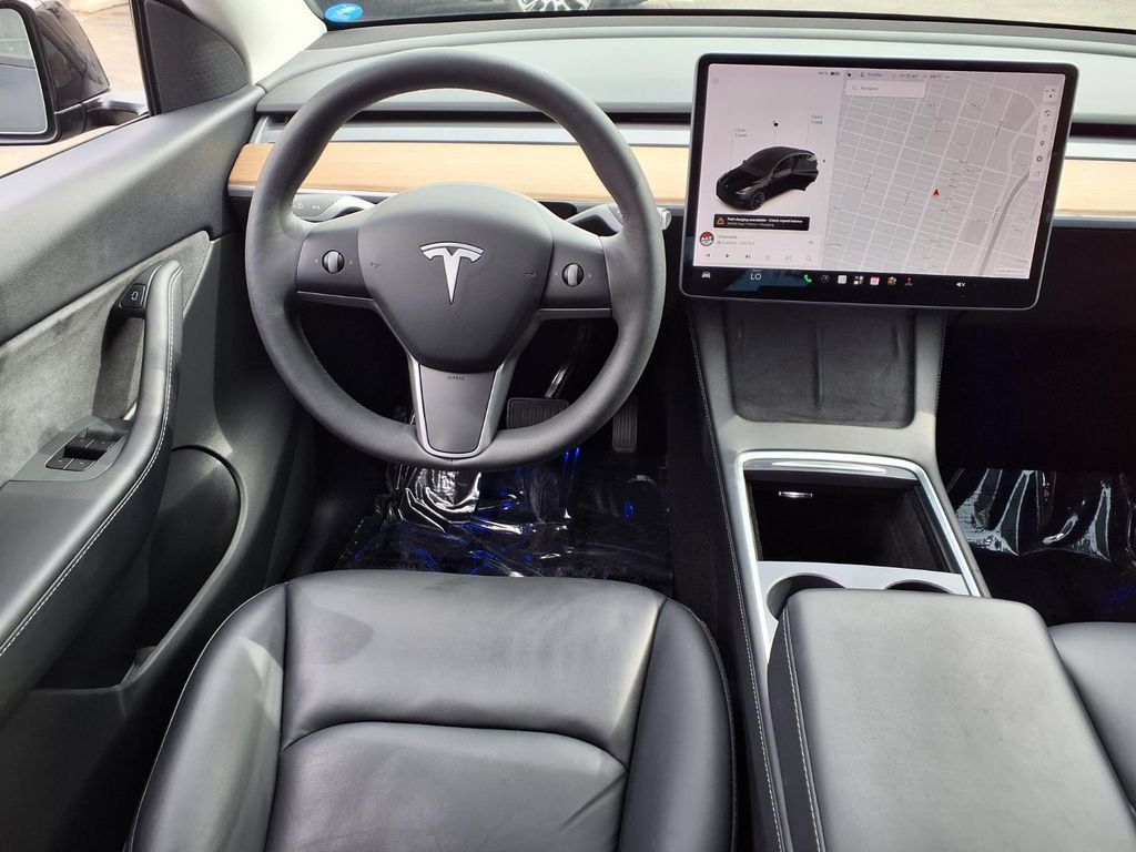 Used 2021 Tesla Model Y 2WD image 16