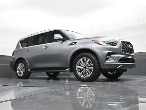Used 2019 INFINITI QX80 Luxe w/ All-Season Package RWD image 26