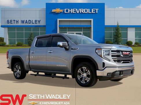 Used 2023 GMC Sierra 1500 SLT AWD/4WD image 1