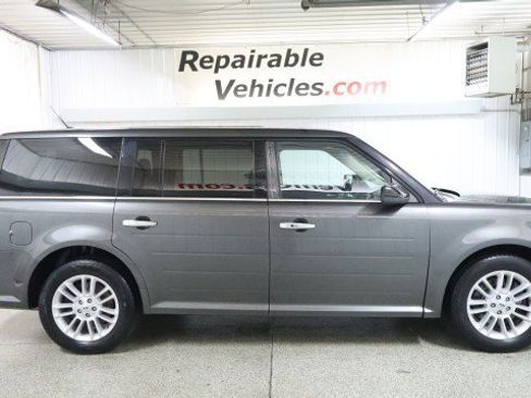 Used 2019 Ford Flex SEL AWD/4WD image 4