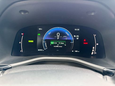 Used 2025 Toyota Camry LE FWD image 4