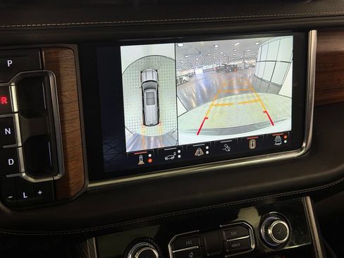 Used 2023 GMC Yukon Denali Ultimate AWD/4WD image 20