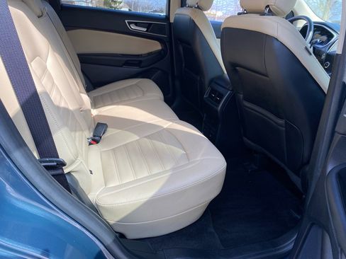 Used 2019 Ford Edge SEL w/ Equipment Group 201A image 21