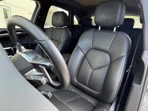 Used 2015 Porsche Macan S image 5