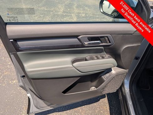 New 2026 GMC Terrain AT4 w/ Technology Package II AWD/4WD image 16