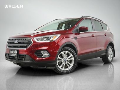 Used 2017 Ford Escape SE w/ SE Leather Comfort Package