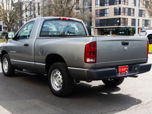 Used 2005 Dodge Ram 1500 Truck ST image 4