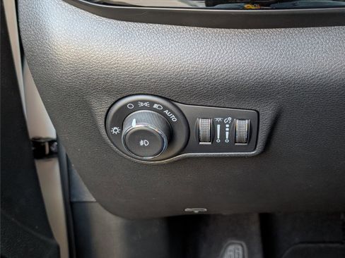 New 2026 Jeep Compass Latitude image 15