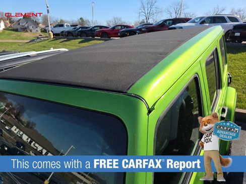 Used 2019 Jeep Wrangler Unlimited Sahara image 2