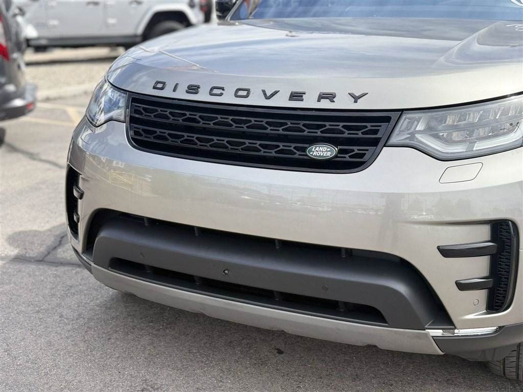 Used 2018 Land Rover Discovery HSE AWD/4WD image 12