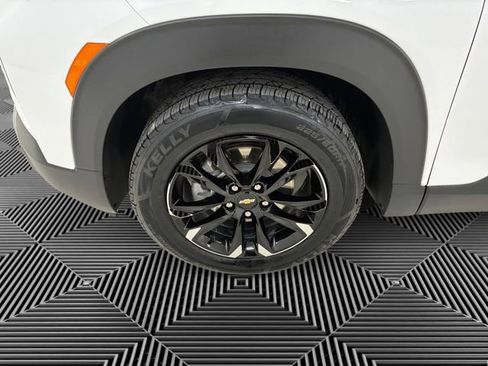 Certified 2023 Chevrolet TrailBlazer LT FWD image 9