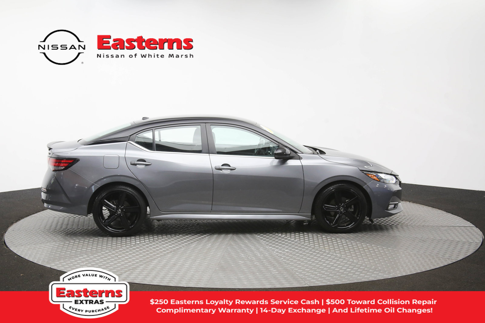 Used 2023 Nissan Sentra SR w/ Midnight Edition Package FWD image 42