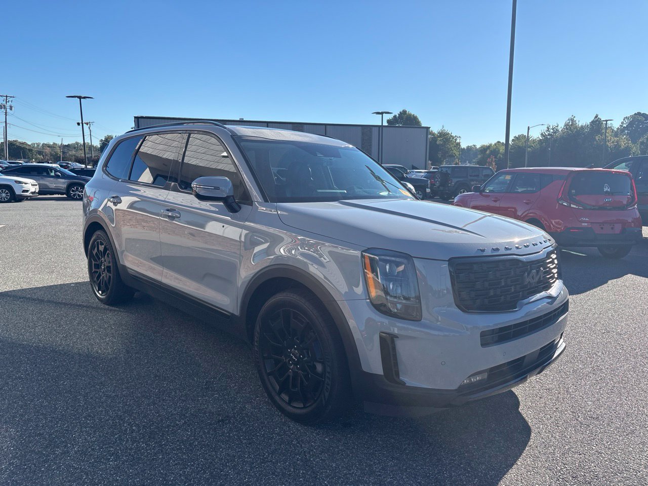 Used 2022 Kia Telluride SX w/ SX Prestige Package AWD/4WD image 9