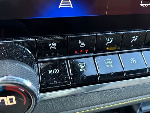 Used 2026 Chevrolet Colorado ZR2 image 18