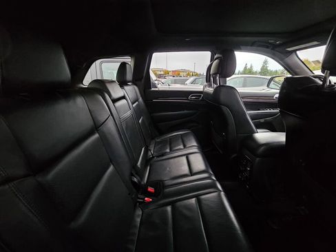 Used 2018 Jeep Grand Cherokee Overland image 12
