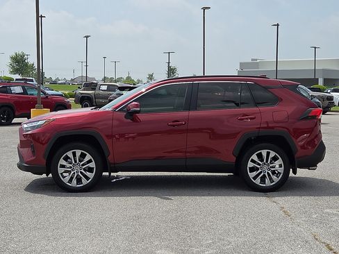 Used 2024 Toyota RAV4 XLE Premium AWD/4WD image 3