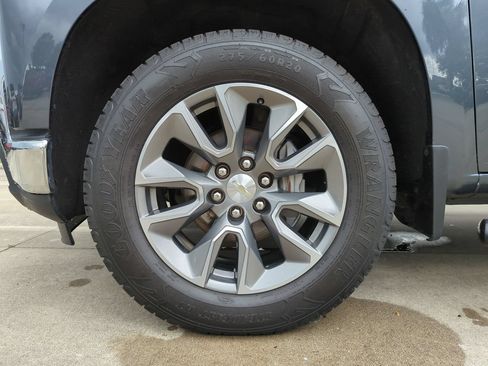 Used 2020 Chevrolet Silverado 1500 LT w/ Texas Edition RWD image 27