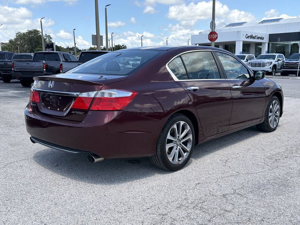 Used 2015 Honda Accord Sport image 4
