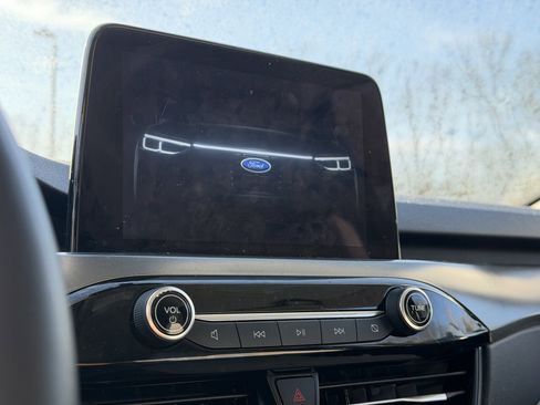 Used 2025 Ford Escape Active w/ Cold Weather Package image 4