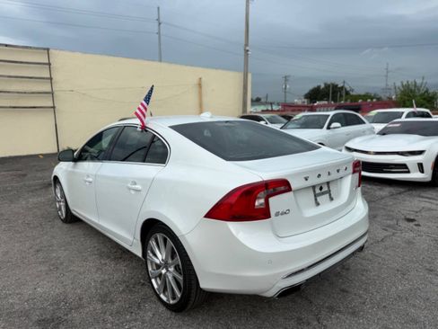 Used 2016 Volvo S60 T5 Inscription Platinum w/ Climate Package FWD image 7