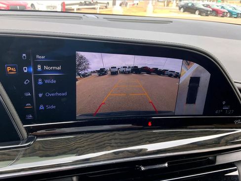 Used 2024 Cadillac Escalade Premium Luxury w/ Performance Package image 26