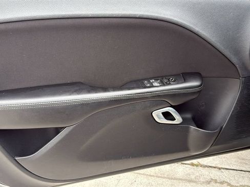 Used 2020 Dodge Challenger SXT RWD image 11