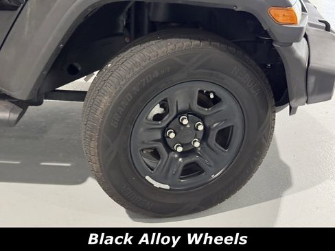 Used 2021 Jeep Wrangler Unlimited Sport image 14