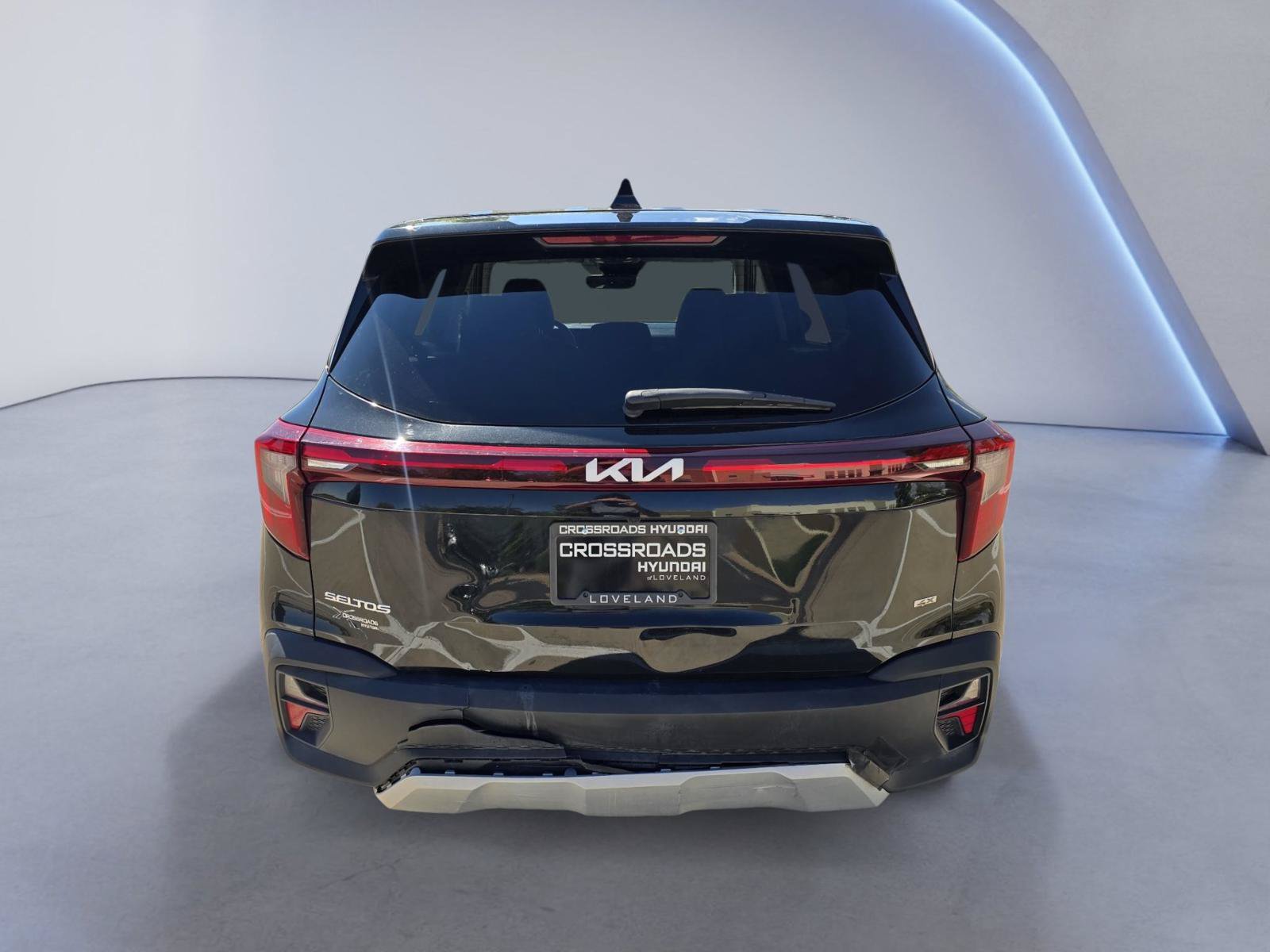 Used 2024 Kia Seltos LX AWD/4WD image 5