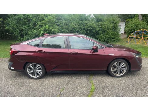 Used 2018 Honda Clarity Touring image 4