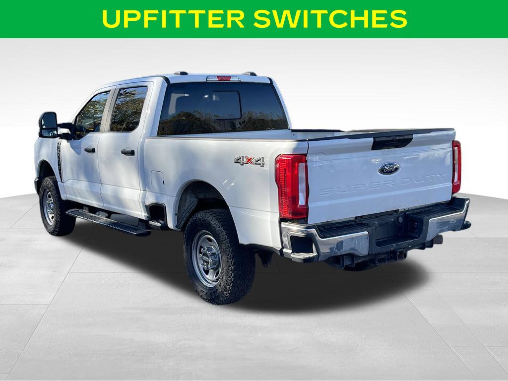 Used 2023 Ford F350 XL AWD/4WD image 9