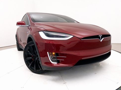 Used 2019 Tesla Model X Performance image 3