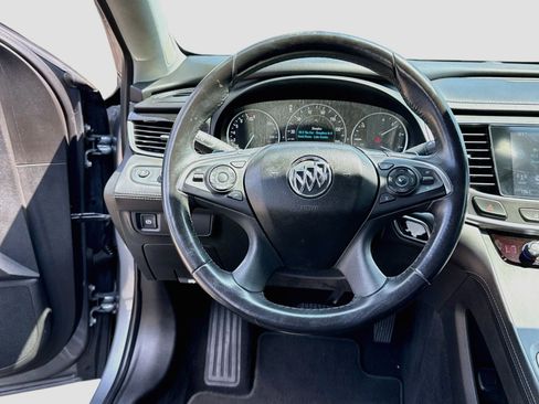 Used 2018 Buick LaCrosse Essence FWD image 12