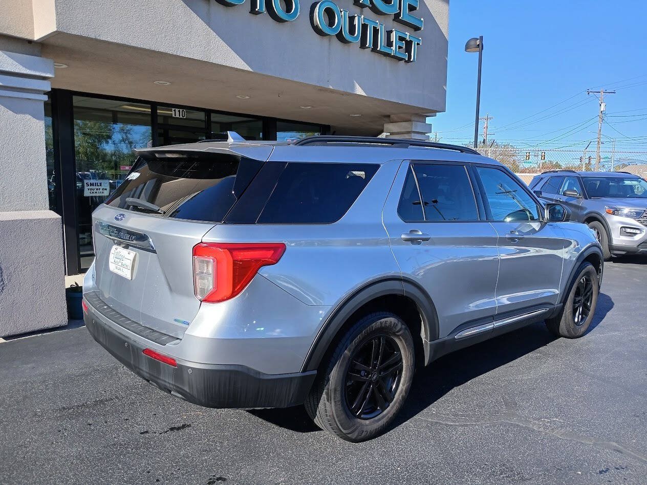 Used 2020 Ford Explorer XLT w/ Comfort Package AWD/4WD image 4